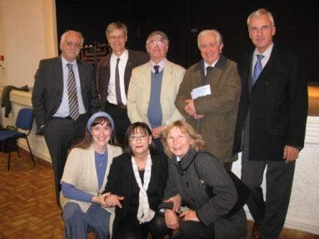 Jacques Thiar, pdt del CCJ, Grald y Sophie Fruhinsholz, Igor Wolga del grupo Shalom, Andr Serrano, pdt Souvenir Franais-Voiron, Andr y Hlne Nieuwenhuyse, pdt  de los Cristianos Amigos de Israel, Andre Gnansia, vice-pdte del CCJ