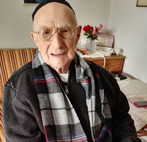 Ironie de l'histoire, l'Israélien Israël Kristal, un survivant d'Auschwitz, âgé de 112 ans, serait l'homme le plus vieux du monde ! 